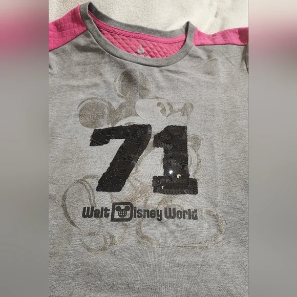 Disney Parks Sequin Mickey 71 Long Sleeve Crewneck shirt size Large - Picture 8 of 8